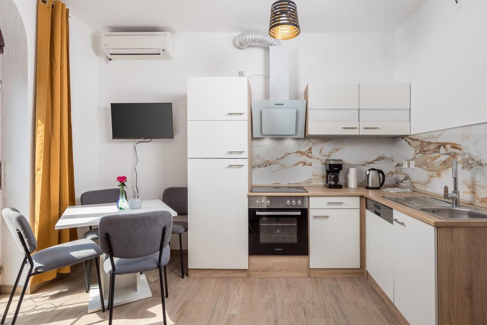 Apartments Jadranka Omišalj Exterior foto